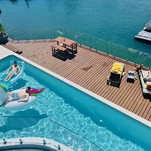  Guest house Island Secret Mooloolaba Australia
